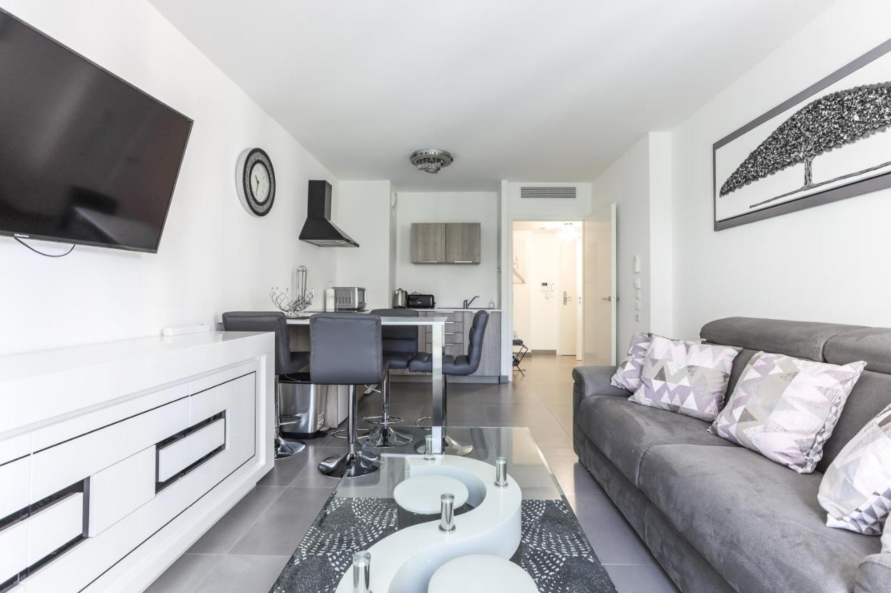 Cannes: Appartement Cosy A 2 Pas De La Croisette Luaran gambar